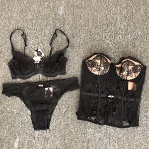 NWT Victoria’s Secret Designer Lace Corset 34C